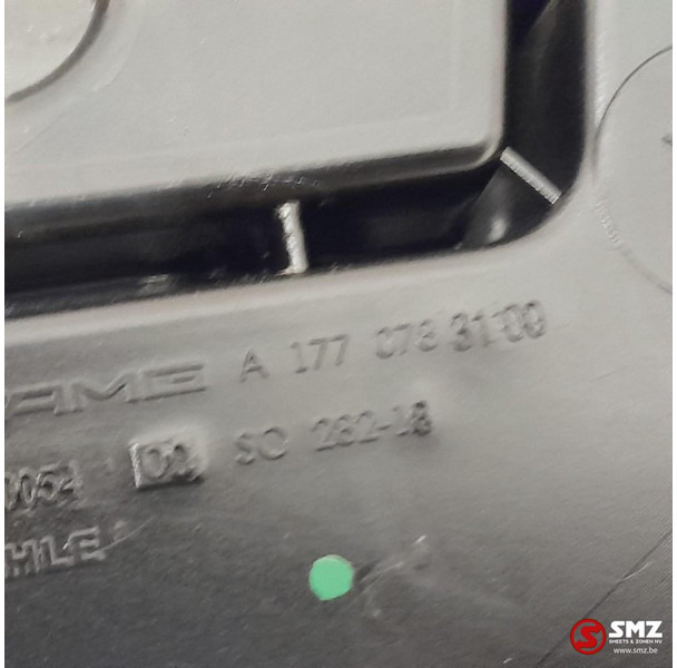 Mercedes-Benz Occ olieafscheider rechts AMG C63S Mercedes - Motor och reservdelar för Personbil: bild 5 Mercedes-Benz Occ olieafscheider rechts AMG C63S Mercedes - Motor och reservdelar för Personbil: bild 5