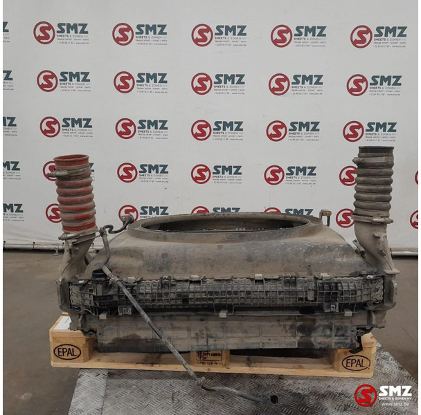 Mercedes-Benz Occ radiator + intercooler Mercedes - Kylare för Lastbil: bild 2 Mercedes-Benz Occ radiator + intercooler Mercedes - Kylare för Lastbil: bild 2