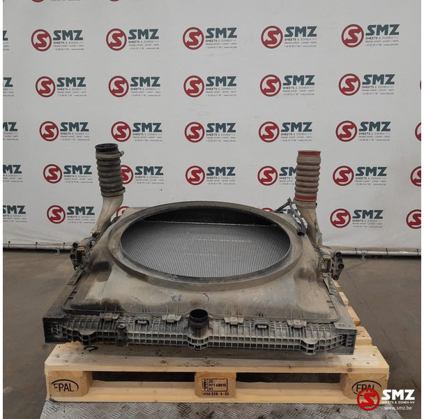 Mercedes-Benz Occ radiator + intercooler Mercedes - Kylare för Lastbil: bild 1 Mercedes-Benz Occ radiator + intercooler Mercedes - Kylare för Lastbil: bild 1