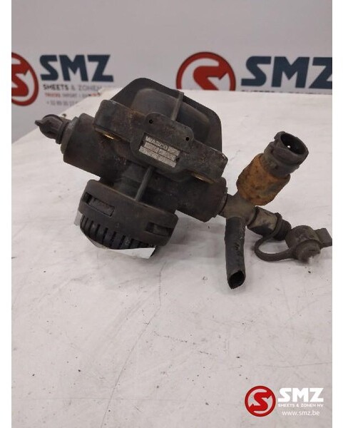 Mercedes-Benz Occ relaisklep Mercedes Atego 9730060020 Wabco - Kontrollenhet för Lastbil: bild 2 Mercedes-Benz Occ relaisklep Mercedes Atego 9730060020 Wabco - Kontrollenhet för Lastbil: bild 2