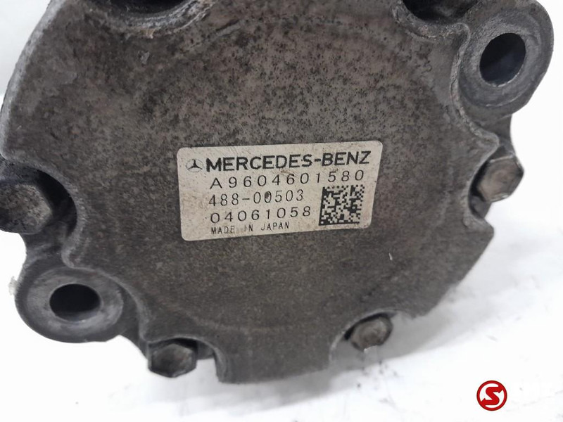 Mercedes-Benz Occ stuurbekrachtigingspomp Mercedes - Styrpump för Lastbil: bild 5 Mercedes-Benz Occ stuurbekrachtigingspomp Mercedes - Styrpump för Lastbil: bild 5