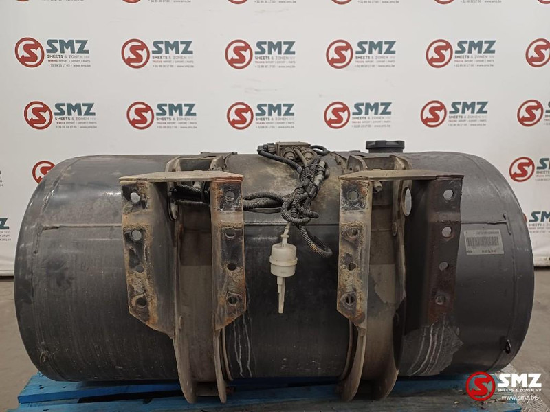Renault Occ brandstoftank + brandstofniveausensor 315L Ren - Bränsletank för Lastbil: bild 2 Renault Occ brandstoftank + brandstofniveausensor 315L Ren - Bränsletank för Lastbil: bild 2