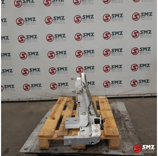 Renault Occ onderrijdbeveiliging Renault - Stötfångare för Lastbil: bild 3 Renault Occ onderrijdbeveiliging Renault - Stötfångare för Lastbil: bild 3