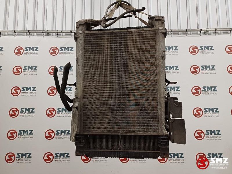 Renault Occ radiator Renault - Kylare för Lastbil: bild 2 Renault Occ radiator Renault - Kylare för Lastbil: bild 2