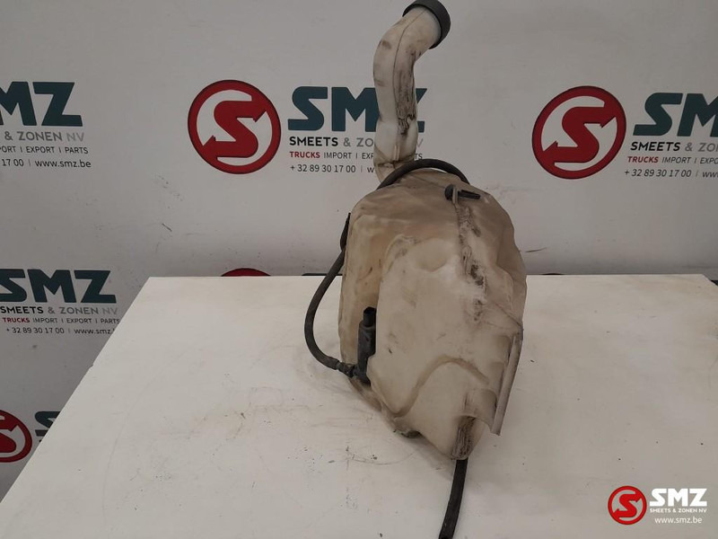 Scania Occ ruitensproeierreservoir Scania - Vindrutetorkare för Lastbil: bild 3 Scania Occ ruitensproeierreservoir Scania - Vindrutetorkare för Lastbil: bild 3