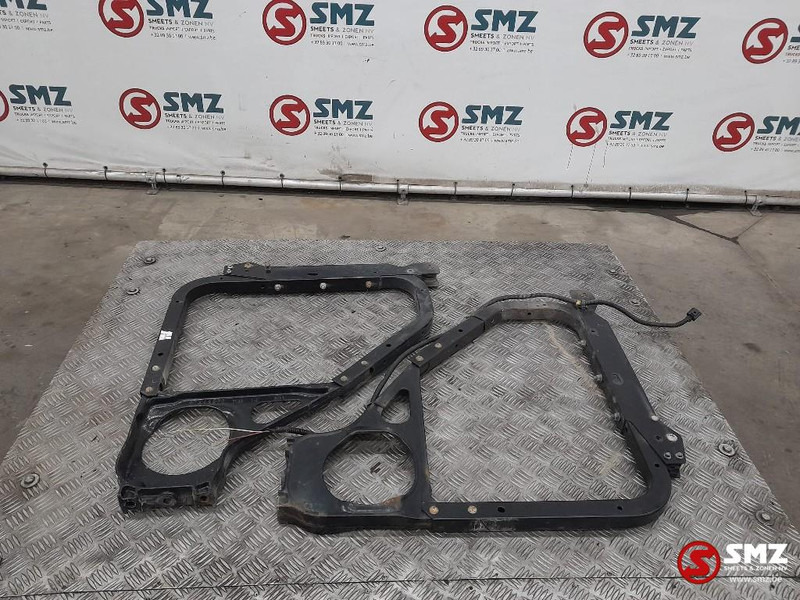 Volvo Occ 2 sideskirtbeugels Volvo - Ram/ Chassi för Lastbil: bild 2 Volvo Occ 2 sideskirtbeugels Volvo - Ram/ Chassi för Lastbil: bild 2