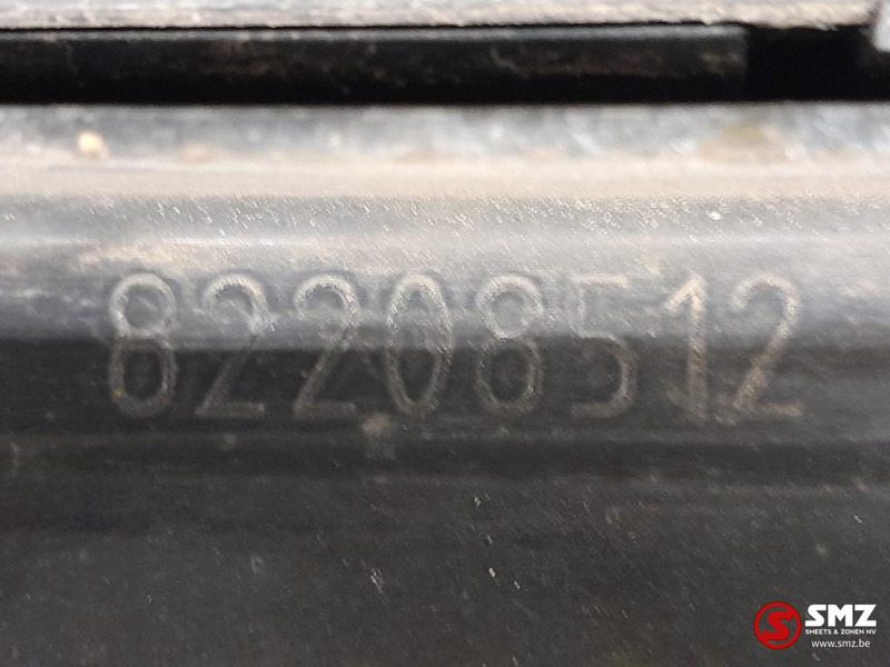 Volvo Occ bovenste traptrede grille Volvo - Galler för Lastbil: bild 3 Volvo Occ bovenste traptrede grille Volvo - Galler för Lastbil: bild 3