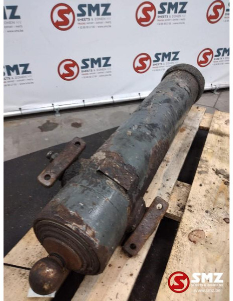 Volvo Occ hydraulische zuiger 92 cm 4x uitschuifbaar - Hydraulik för Lastbil: bild 1 Volvo Occ hydraulische zuiger 92 cm 4x uitschuifbaar - Hydraulik för Lastbil: bild 1