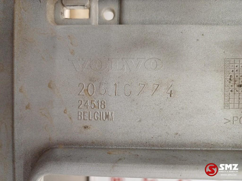 Volvo Occ onderste radiatorgrille Volvo - Galler för Lastbil: bild 3 Volvo Occ onderste radiatorgrille Volvo - Galler för Lastbil: bild 3