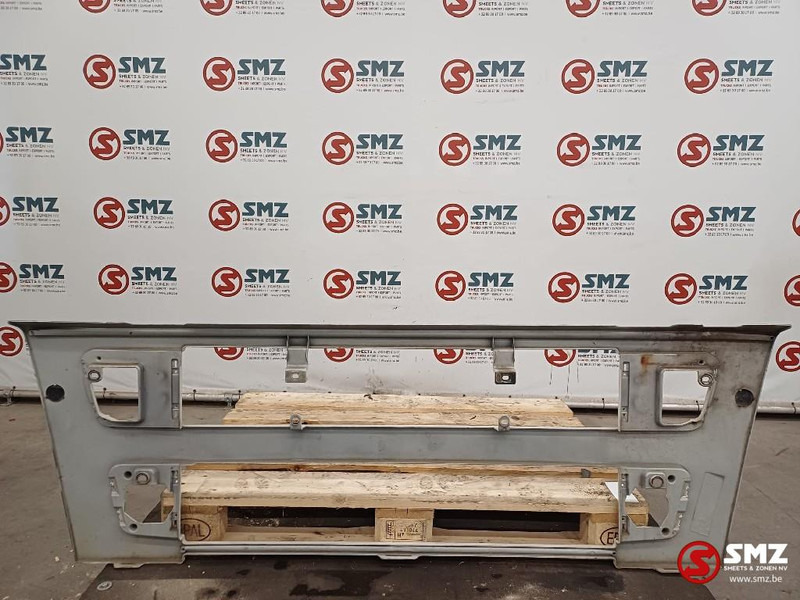 Volvo Occ onderste radiatorgrille Volvo - Galler för Lastbil: bild 2 Volvo Occ onderste radiatorgrille Volvo - Galler för Lastbil: bild 2