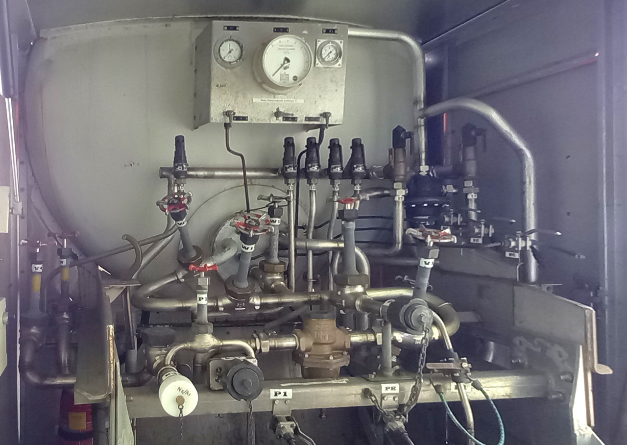 Cryolor Gas tank semi-trailer cryogenic used for oxygen, nitrogen, argon, CO2, carbon dioxide, LIN, LOX, LAR - Tanktrailer: bild 5 Cryolor Gas tank semi-trailer cryogenic used for oxygen, nitrogen, argon, CO2, carbon dioxide, LIN, LOX, LAR - Tanktrailer: bild 5