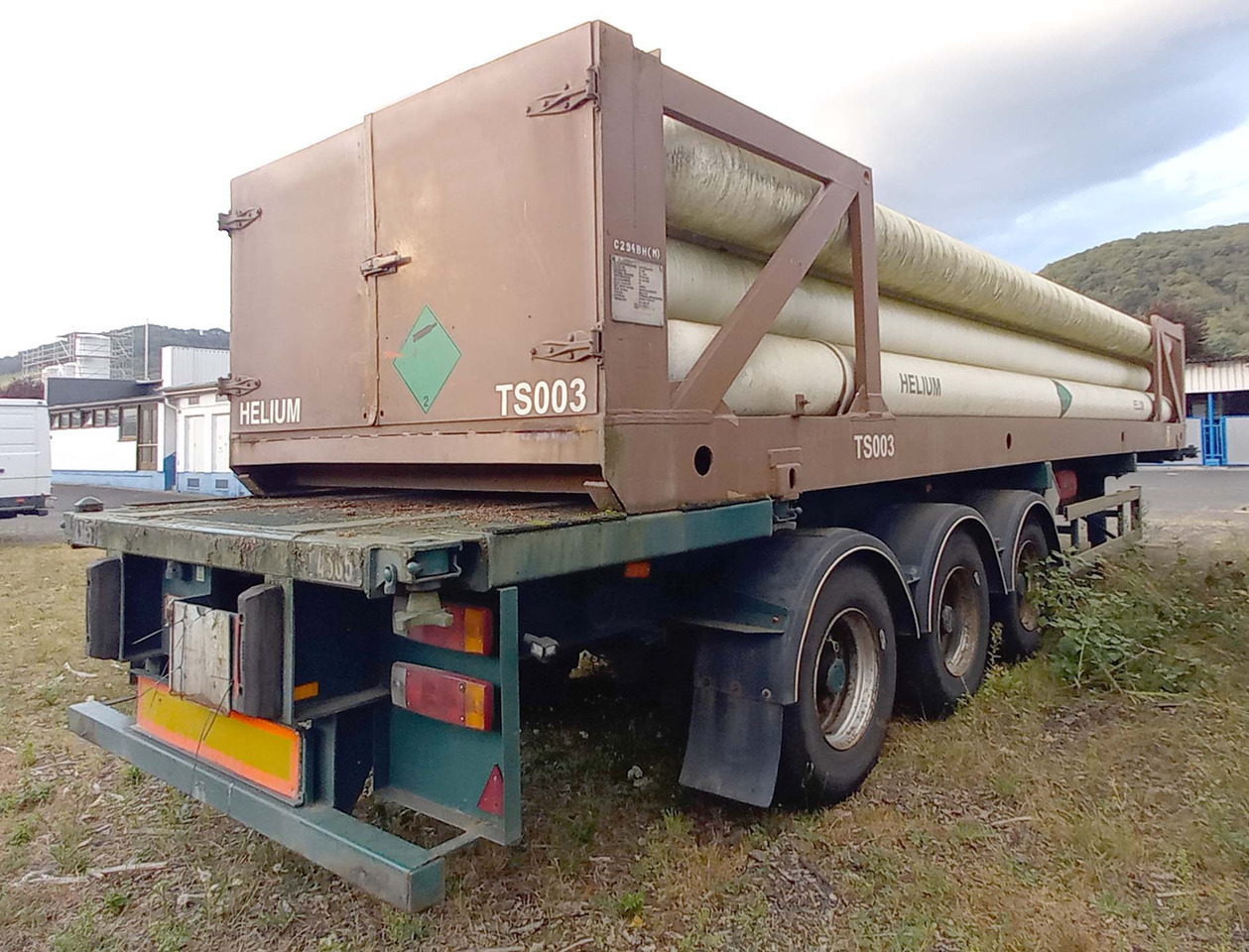 FRUEHAUF Gas tank tube semi-trailer used for compressed helium, hydrogen, Wasserstoff - Tanktrailer: bild 3 FRUEHAUF Gas tank tube semi-trailer used for compressed helium, hydrogen, Wasserstoff - Tanktrailer: bild 3