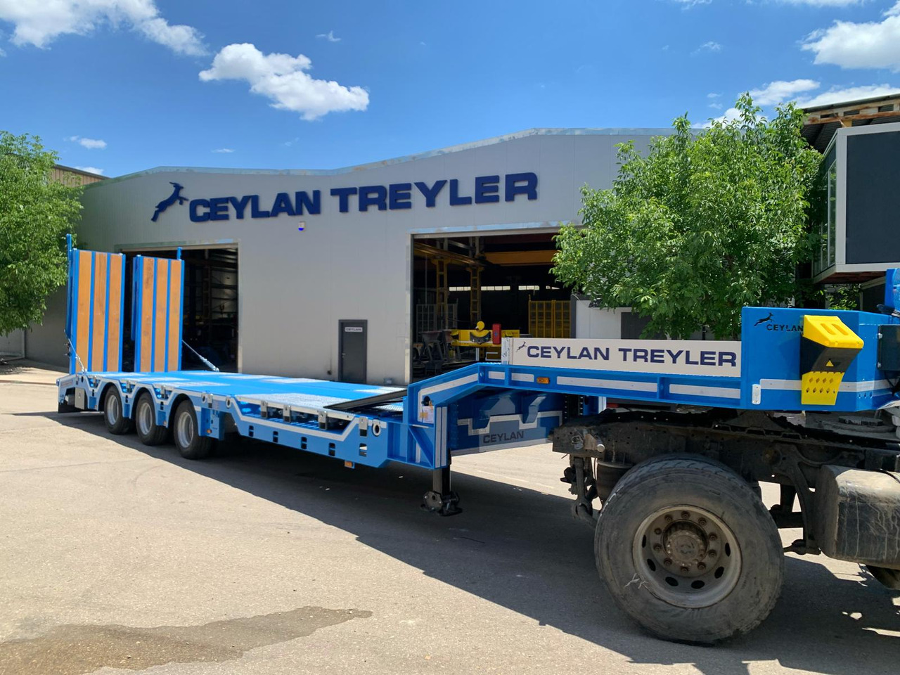 CEYLAN 3 AXLES STANDART & EXTENDABLE LOWBED - Låg lastare semitrailer: bild 1 CEYLAN 3 AXLES STANDART & EXTENDABLE LOWBED - Låg lastare semitrailer: bild 1