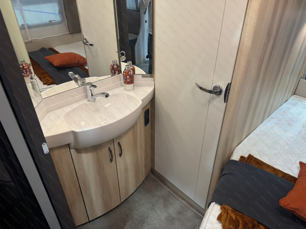 DE LUXE 460 UFe - Husvagn: bild 5 DE LUXE 460 UFe - Husvagn: bild 5