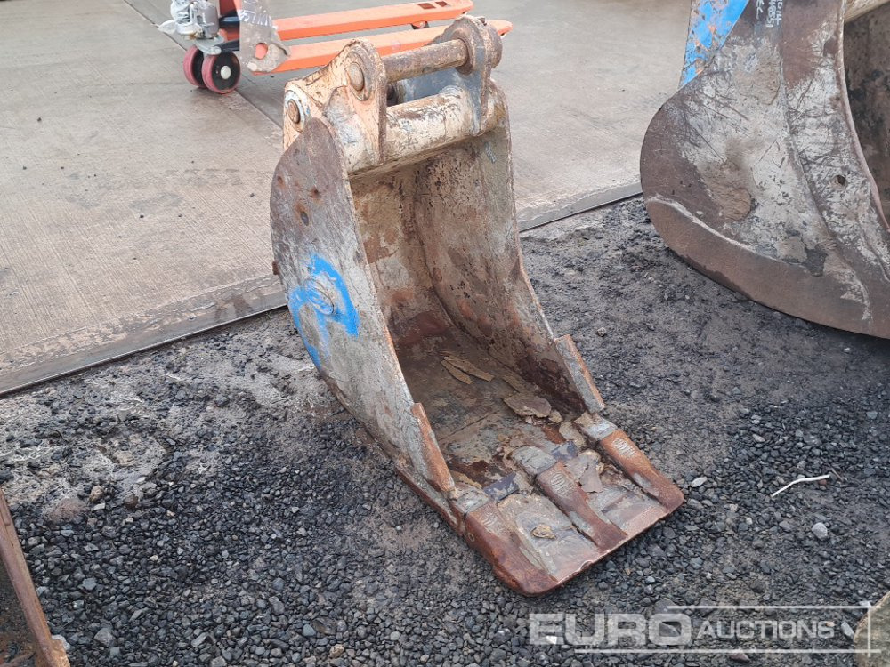 18" Strickland Digging Bucket 50mm Pin to suit 6-8 Ton Excavator - Skopa: bild 1 18" Strickland Digging Bucket 50mm Pin to suit 6-8 Ton Excavator - Skopa: bild 1