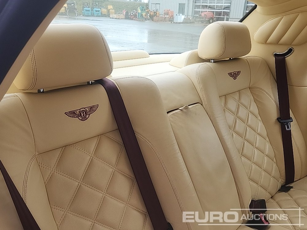 Personbil 2006 Bentley Arnage: bild 13