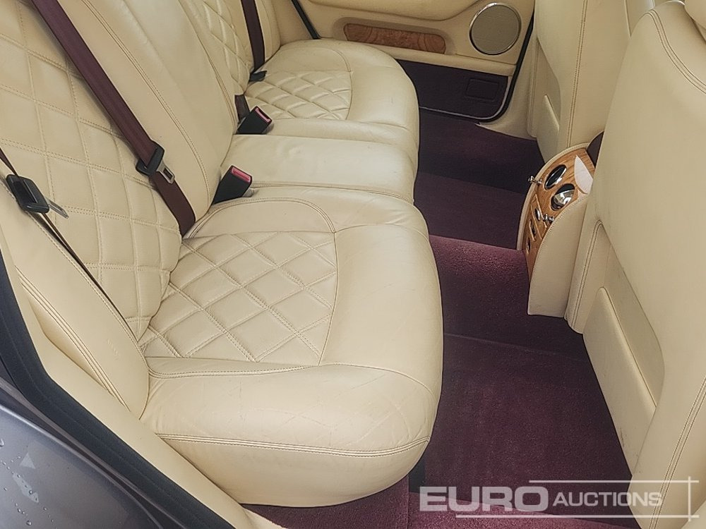 Personbil 2006 Bentley Arnage: bild 14