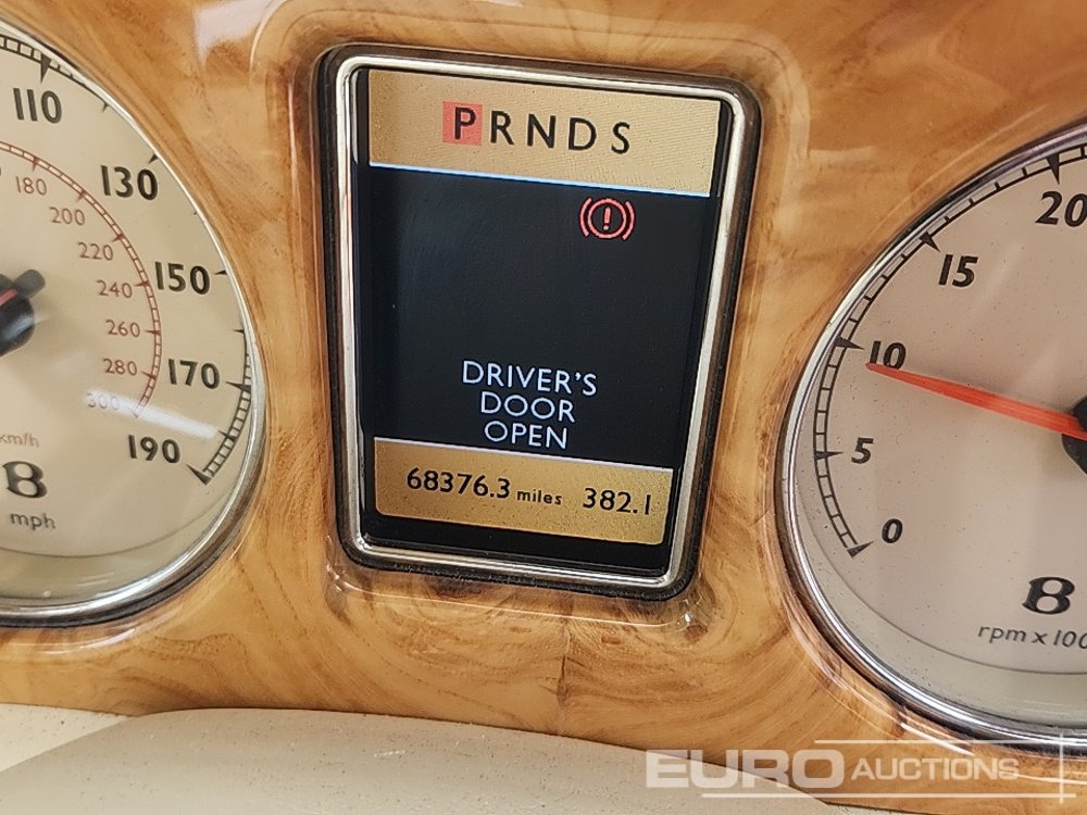 Personbil 2006 Bentley Arnage: bild 40