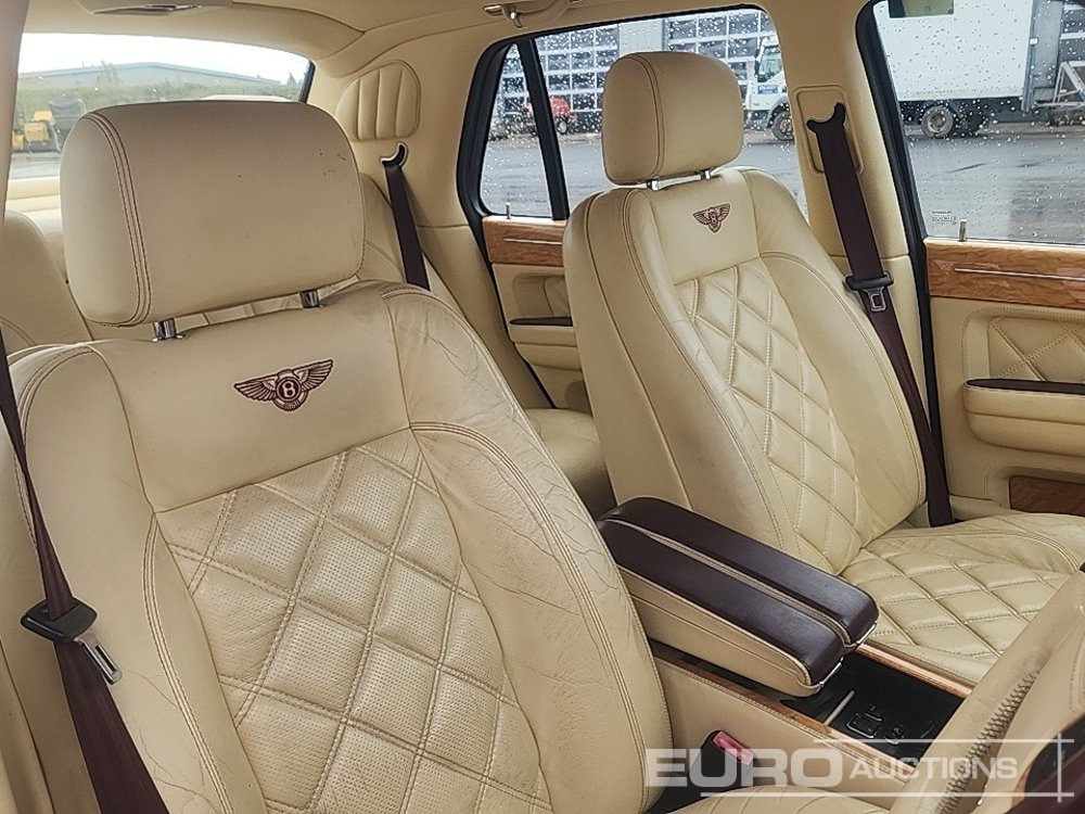 Personbil 2006 Bentley Arnage: bild 16