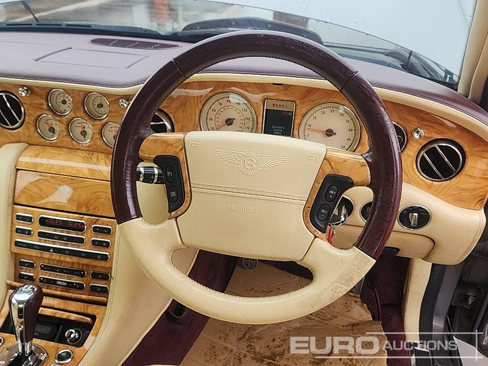 Personbil 2006 Bentley Arnage: bild 38