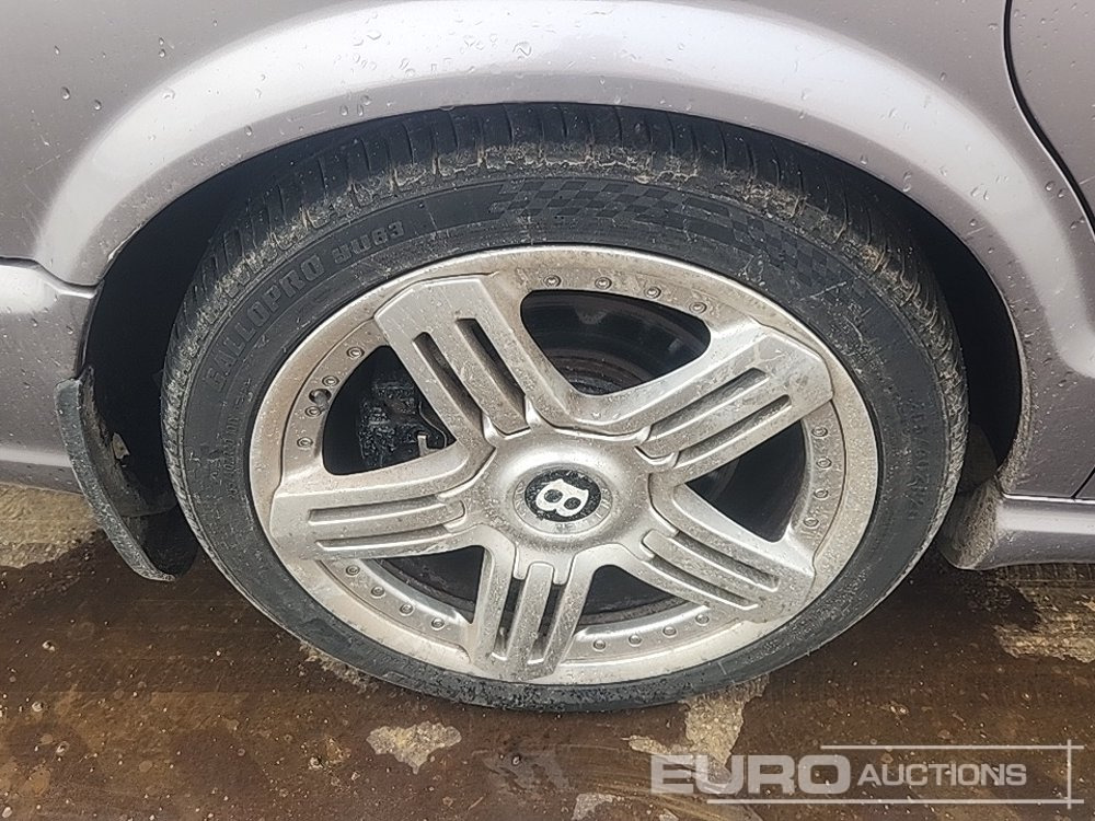 Personbil 2006 Bentley Arnage: bild 12