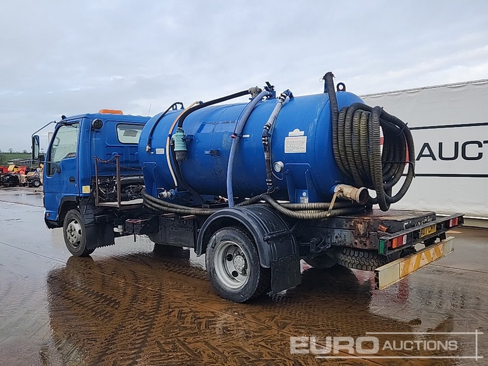 2007 Isuzu NQR - Tankbil: bild 3 2007 Isuzu NQR - Tankbil: bild 3