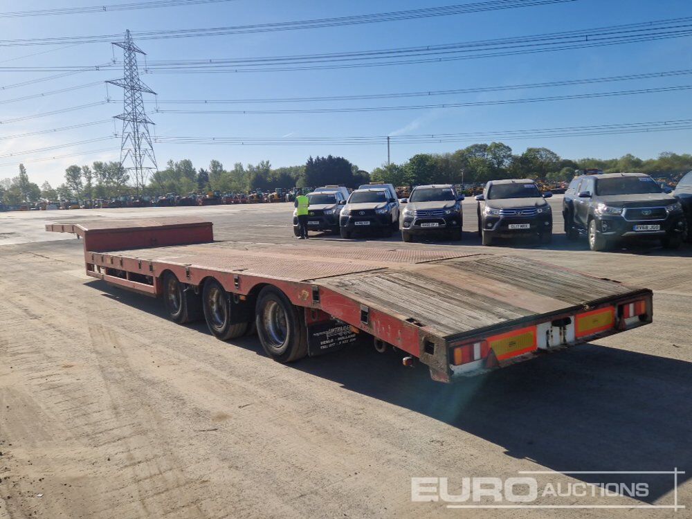 2011 Lin Trailers Tri Axle Extendable Step Frame Low Loader Trailer, Outriggers, Rear Steer - Låg lastare semitrailer: bild 3 2011 Lin Trailers Tri Axle Extendable Step Frame Low Loader Trailer, Outriggers, Rear Steer - Låg lastare semitrailer: bild 3
