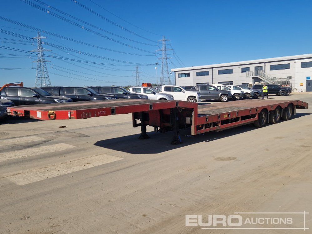 2011 Lin Trailers Tri Axle Extendable Step Frame Low Loader Trailer, Outriggers, Rear Steer - Låg lastare semitrailer: bild 1 2011 Lin Trailers Tri Axle Extendable Step Frame Low Loader Trailer, Outriggers, Rear Steer - Låg lastare semitrailer: bild 1