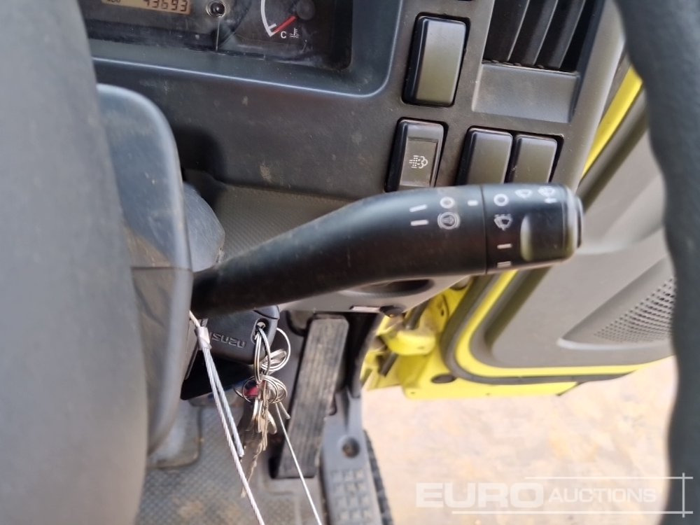 Flakbil 2012 Isuzu NPR-6 N62.150M: bild 34