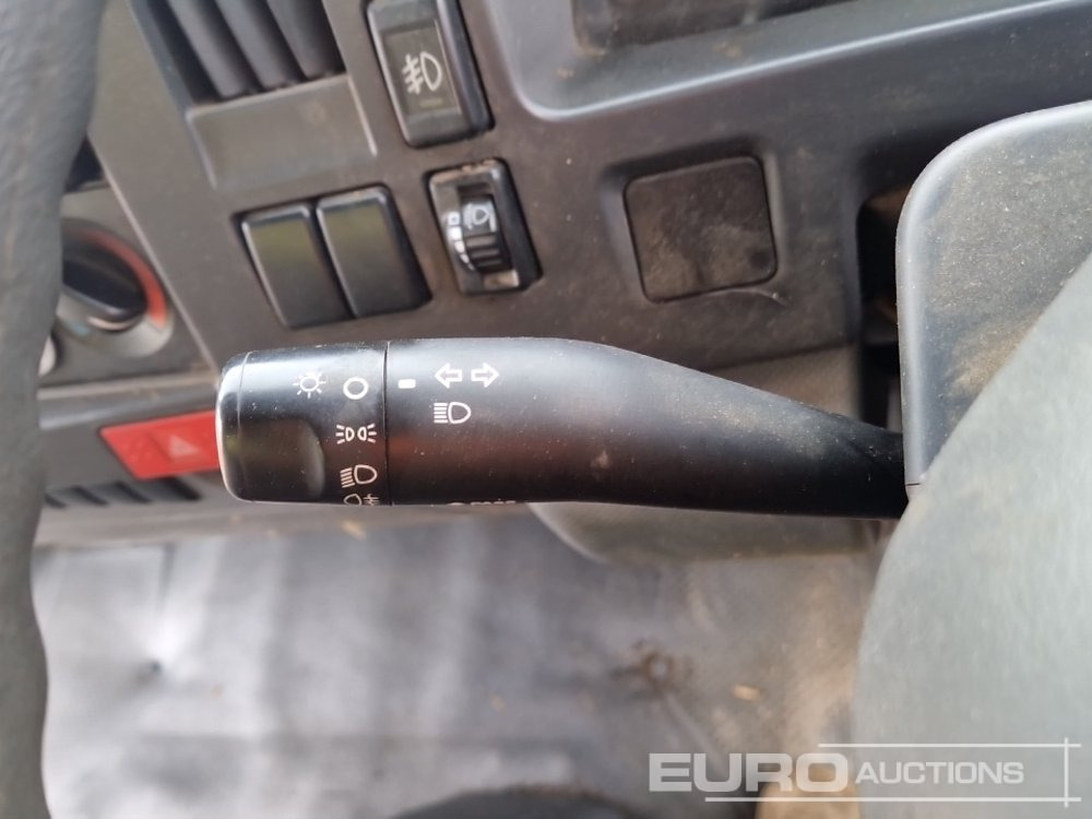 Flakbil 2012 Isuzu NPR-6 N62.150M: bild 33