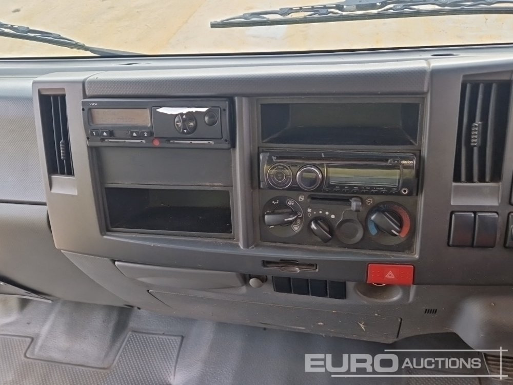 Flakbil 2012 Isuzu NPR-6 N62.150M: bild 32