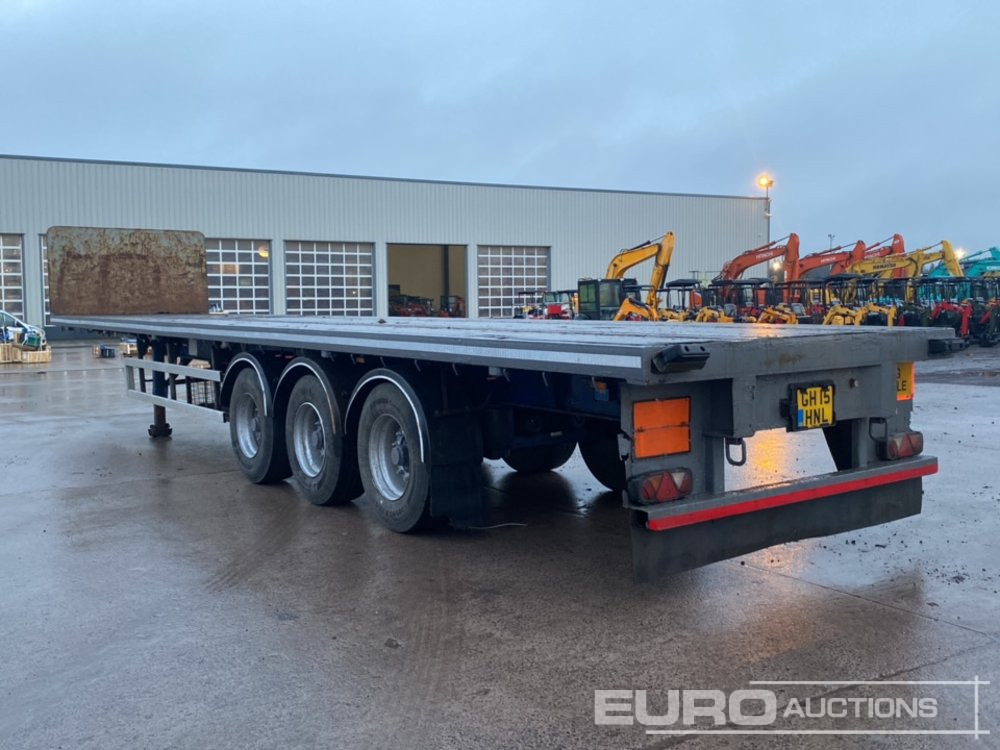 2013 SDC 45' Tri Axle Flat Trailer, Goal Post Sockets, Twist Locks, BPW Axles - Flaktrailer: bild 3 2013 SDC 45' Tri Axle Flat Trailer, Goal Post Sockets, Twist Locks, BPW Axles - Flaktrailer: bild 3
