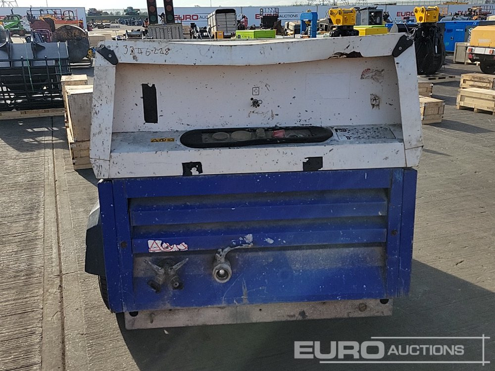 2015 Atlas Copco XAS137 - Luftkompressor: bild 4 2015 Atlas Copco XAS137 - Luftkompressor: bild 4