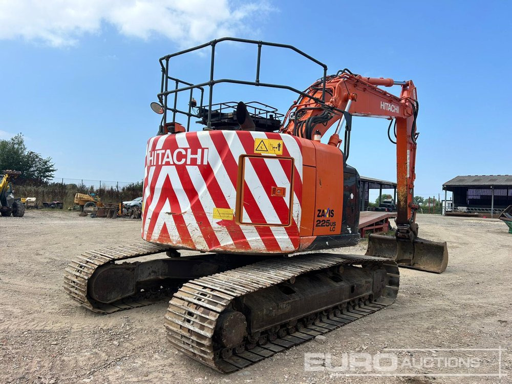 2015 Hitachi ZX225USLC-5B - Bandgrävare: bild 3 2015 Hitachi ZX225USLC-5B - Bandgrävare: bild 3