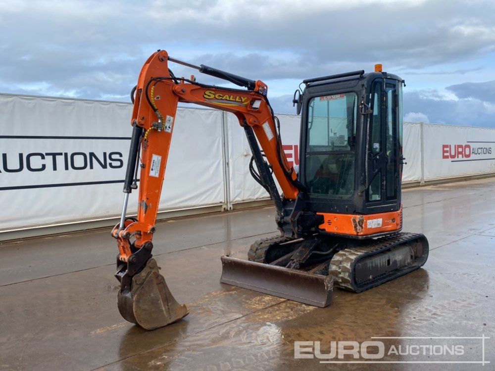 2015 Hitachi ZX29U-3 CLR - Minigrävmaskin: bild 1 2015 Hitachi ZX29U-3 CLR - Minigrävmaskin: bild 1