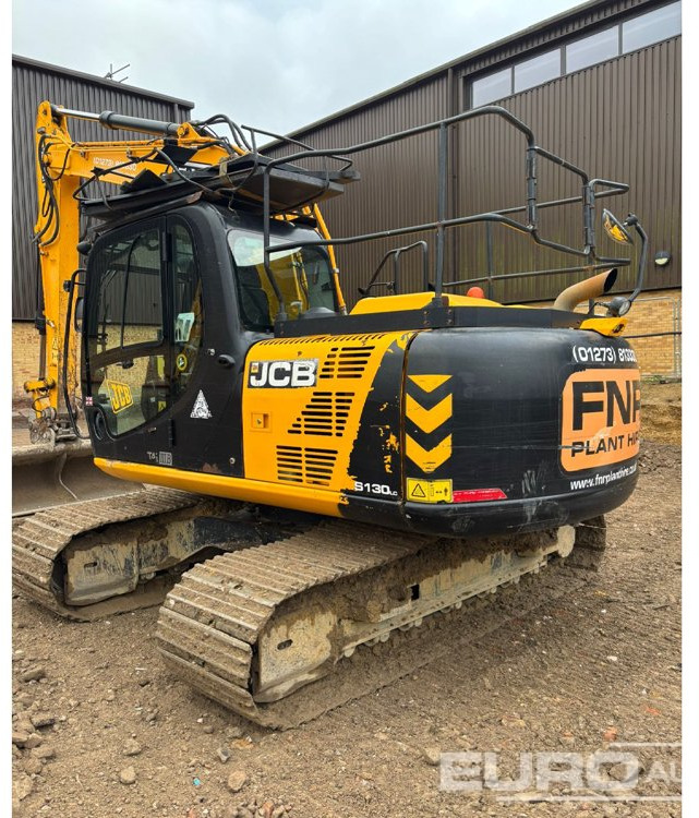 2015 JCB JS130T4I - Bandgrävare: bild 2 2015 JCB JS130T4I - Bandgrävare: bild 2