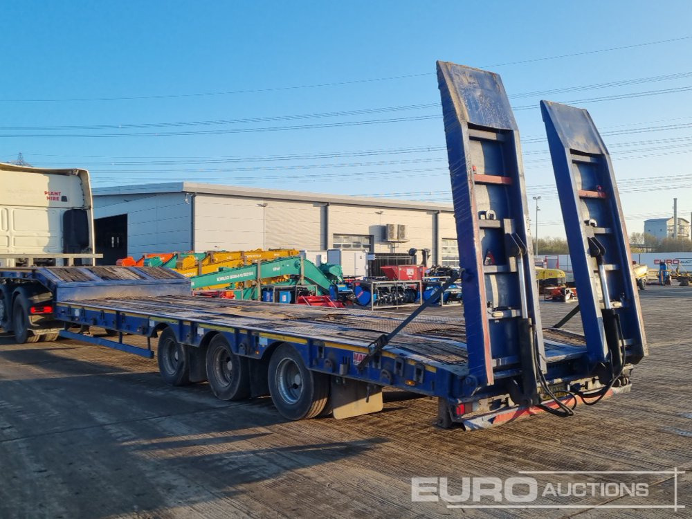 2018 McCauley Tri Axle Step Frame Low Loader Trailer, Out Riggers, Hydraulic Ramps - Låg lastare semitrailer: bild 3 2018 McCauley Tri Axle Step Frame Low Loader Trailer, Out Riggers, Hydraulic Ramps - Låg lastare semitrailer: bild 3