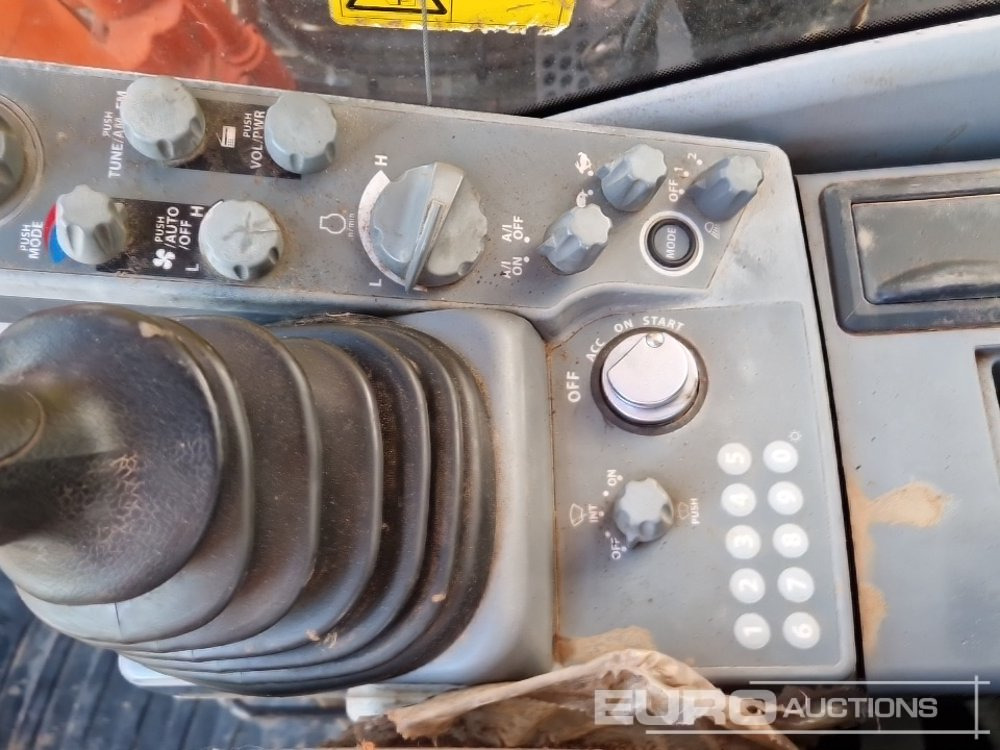 Bandgrävare 2019 Hitachi ZX135US-6: bild 43