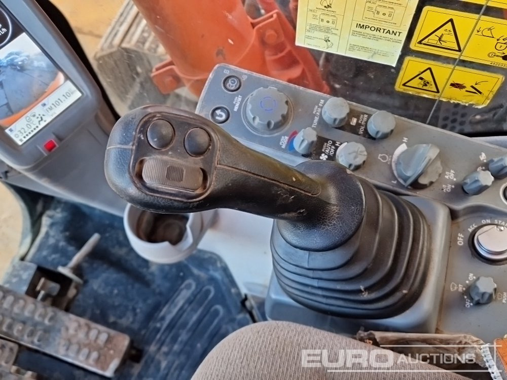 Bandgrävare 2019 Hitachi ZX135US-6: bild 45