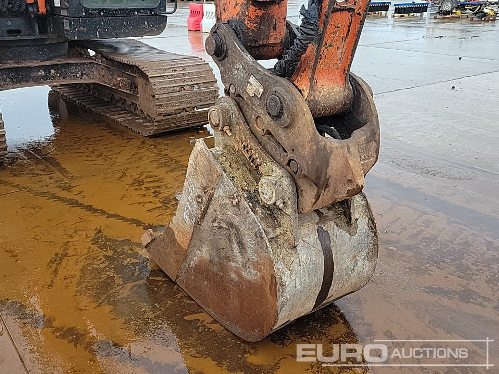 Bandgrävare 2019 Hitachi ZX135US-6: bild 22