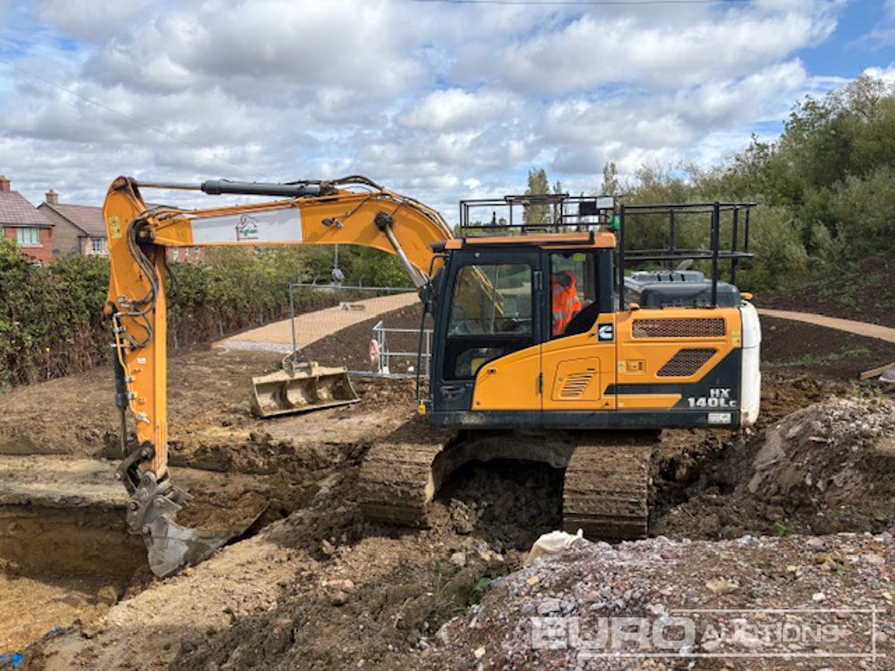 2021 Hyundai HX140 - Bandgrävare: bild 1 2021 Hyundai HX140 - Bandgrävare: bild 1