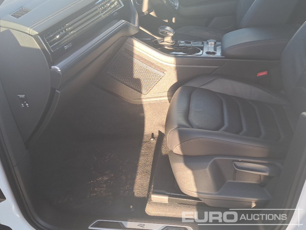 SUV 2023 Volkswagen Touareg: bild 16