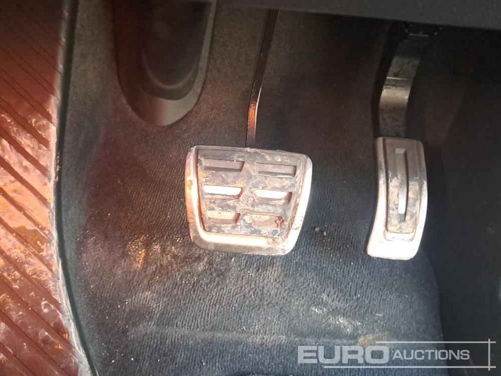 SUV 2023 Volkswagen Touareg: bild 36