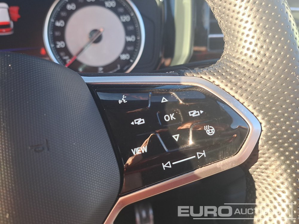 SUV 2023 Volkswagen Touareg: bild 30