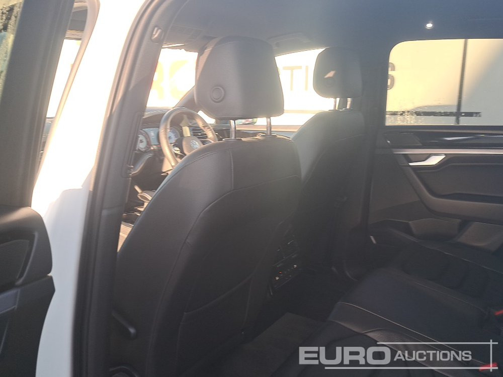SUV 2023 Volkswagen Touareg: bild 18