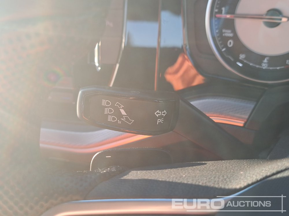 SUV 2023 Volkswagen Touareg: bild 31