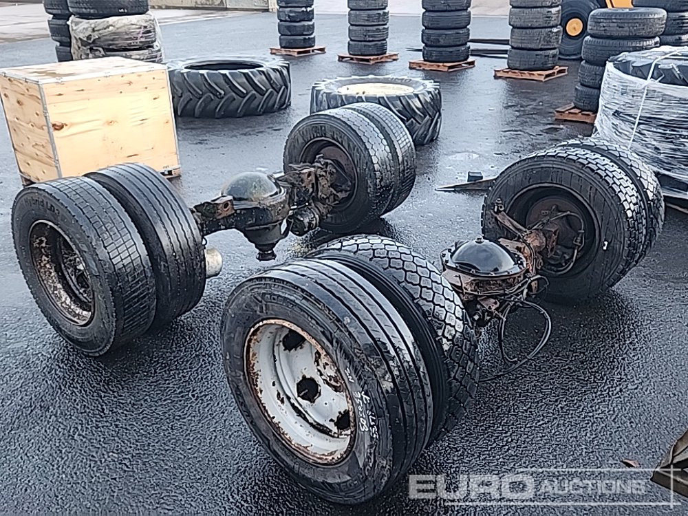 205/75-17.5 Twin Wheels & Drive Axles (2 of) - Däck: bild 1 205/75-17.5 Twin Wheels & Drive Axles (2 of) - Däck: bild 1