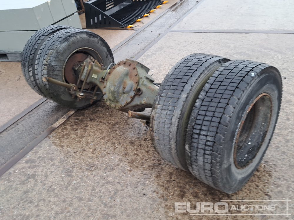 235/75R17.5 Twin Wheel Drive Axle - Däck: bild 1 235/75R17.5 Twin Wheel Drive Axle - Däck: bild 1