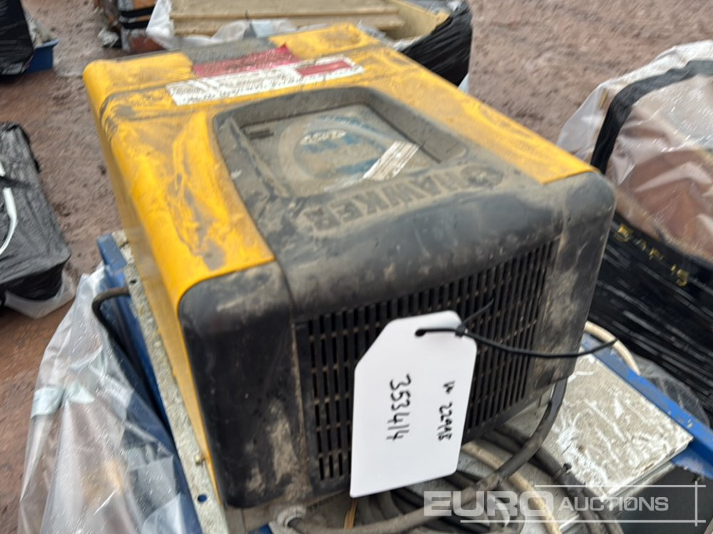 Forklift Battery Charger (2 of) - Batteri för Motviktstruck: bild 5 Forklift Battery Charger (2 of) - Batteri för Motviktstruck: bild 5