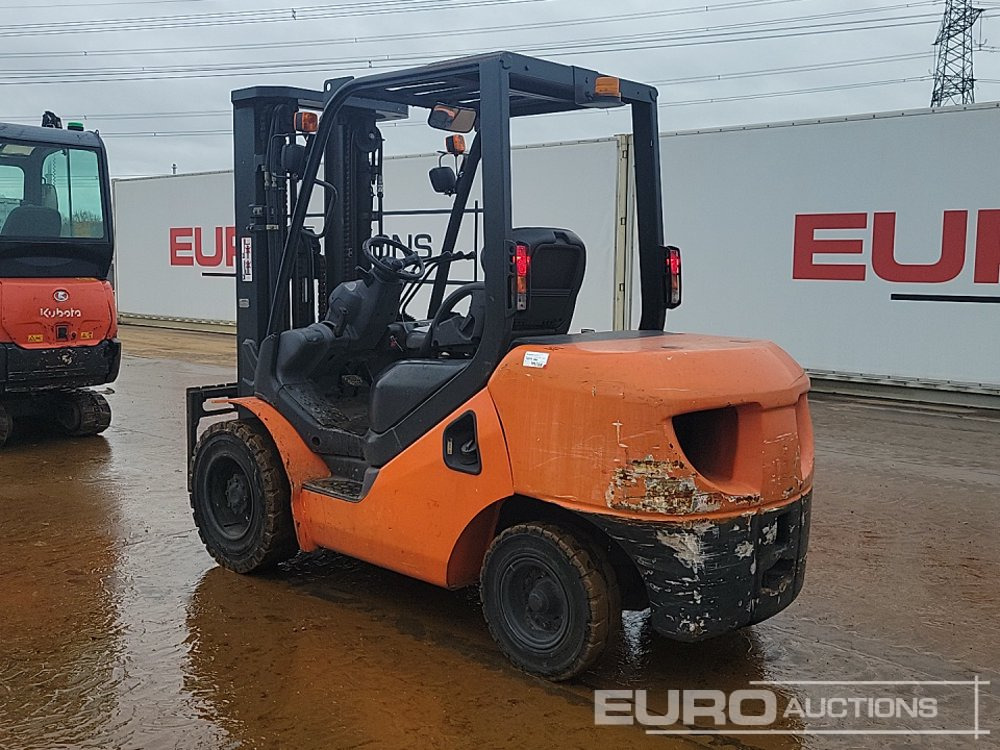 Komatsu FD35AT - Motviktstruck: bild 3 Komatsu FD35AT - Motviktstruck: bild 3